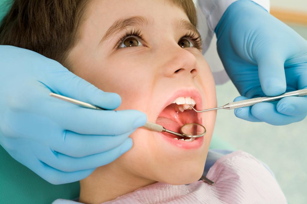 Лечение зубов у ребенка