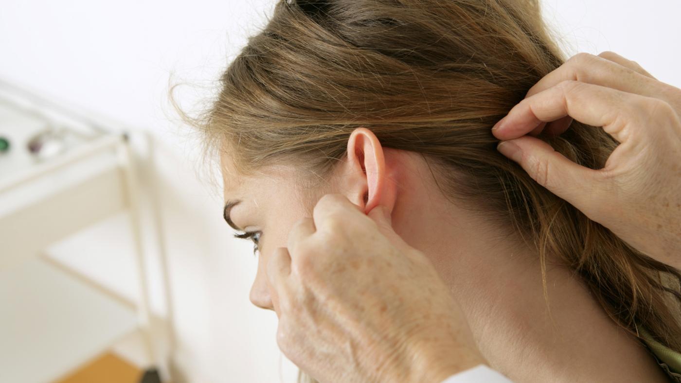 Увеличение лимфоузлов за ухом 