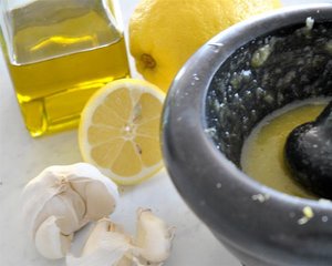 Какие заболевания можно вылечить смесью чеснока, лимона и меда