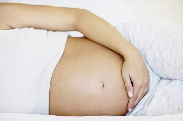 Тянет внизу живота при беременности