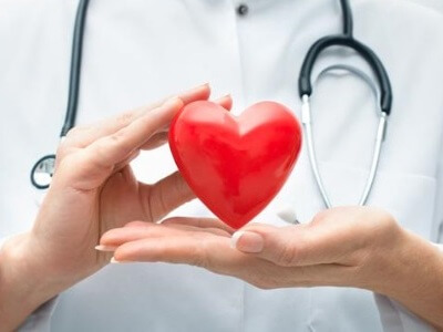 Патологии сердца лечит кардиолог