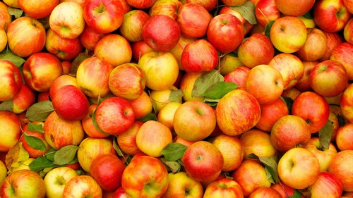Сырые яблоки