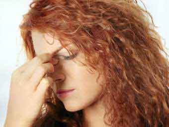Головная боль при насморке почему болит лоб переносица