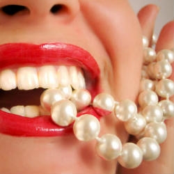 7 признаков больного организма, о которых могут рассказать наши зубы