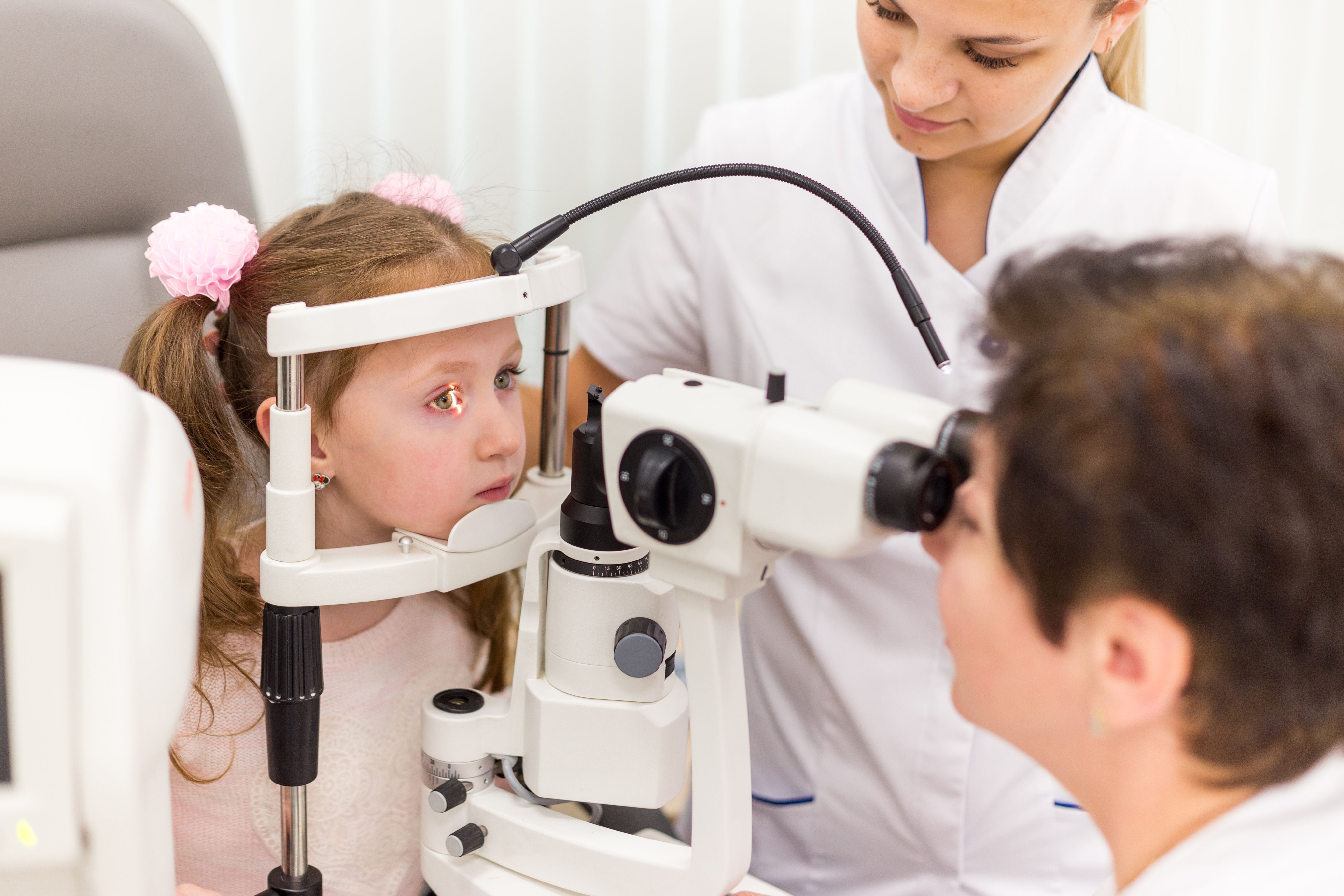 Проверить зрение клиника. Офтальмологическая клиника "глаз Алмаз" в Кукморе. Самарская офтальмологическая клиника. Офтальмология дети.